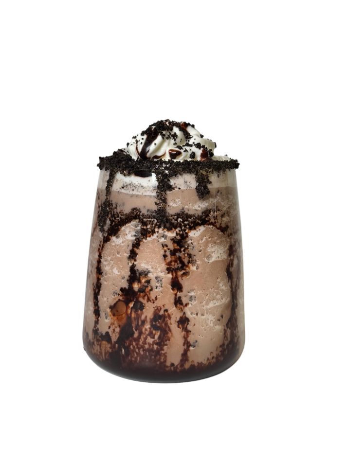 Oreo Cookie & Crumble Frappe